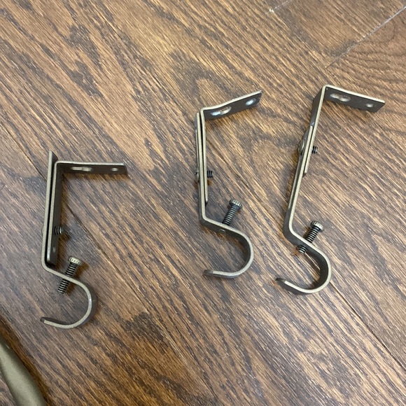 Gold Drapery Rod. Two rods. - Picture 7 of 8